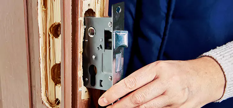 Garage Door Lock Replacement Cincinnati